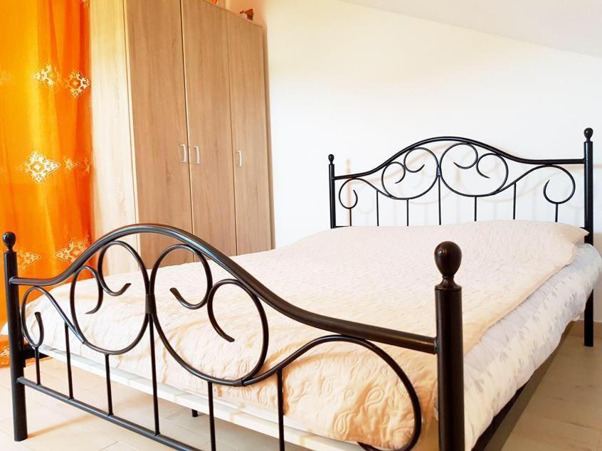 Talija Apartments Krimovica Budva Szoba fotó